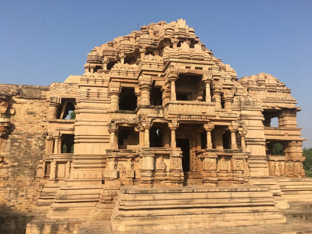 उत्तराखंड में ड्रोन
