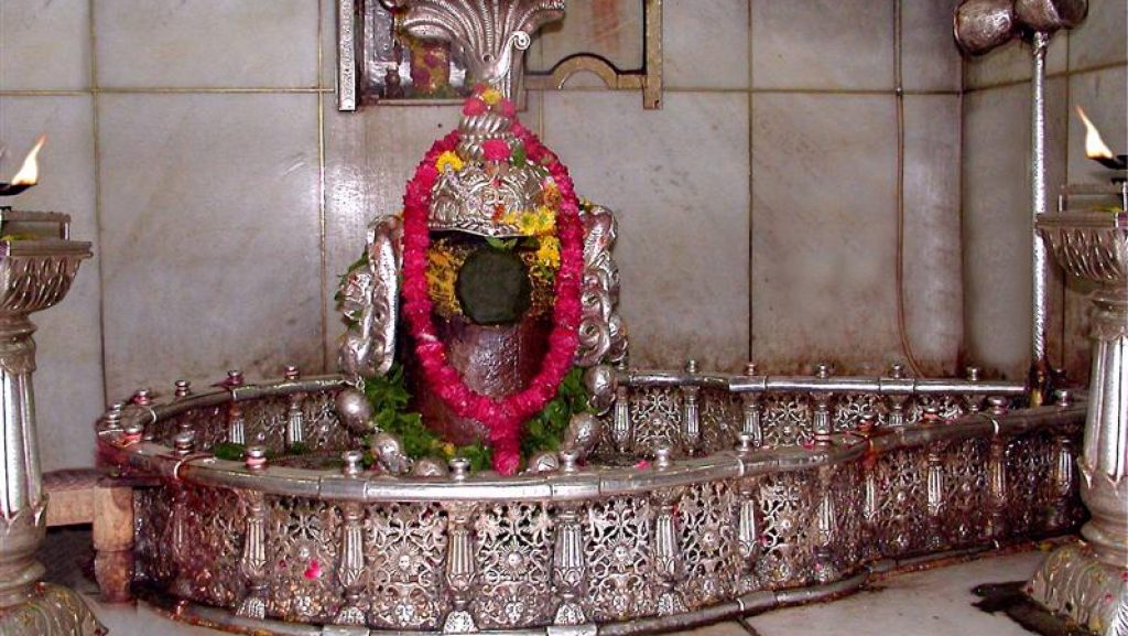 वाराणसी से इंदौर