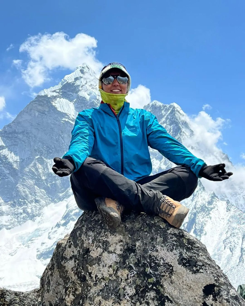 माउंट एवरेस्ट -छत्तीसगढ़ की याशी ने फतह किया...