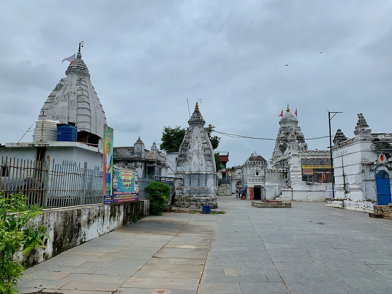 पहले नक्सलियों से डर था, अब सुंदरता आकर्षित कर रही।