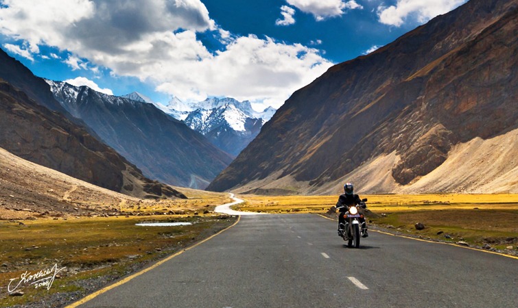 बाइक राइडर्स के लिए बेस्ट हैं ये रोड ट्रिप, जरूर ट्राई करें ये 4 डेस्टिनेशन