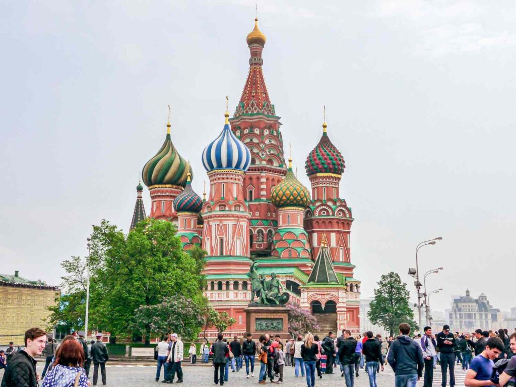 Absolutely Stunning! Discover the Most Exquisite Churches Around the Globe