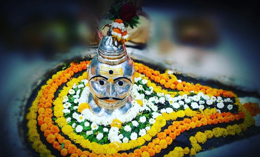भगवान शिव के 12 ज्योतिर्लिंग, जिनके दर्शन मात्र से पूरी होती हैं मनोकामनाएं