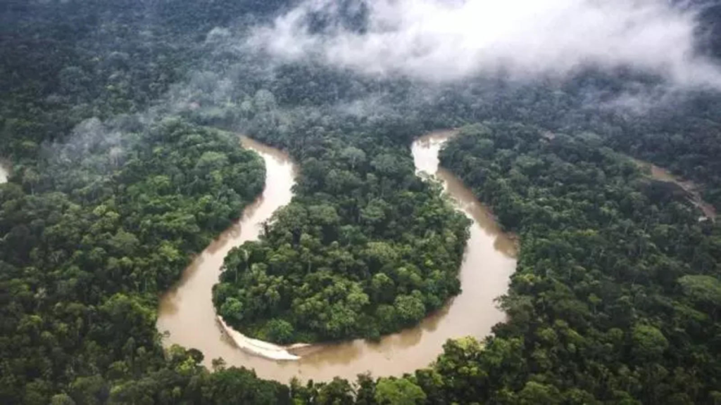 5 Stunning Destinations to Visit Before They Disappear