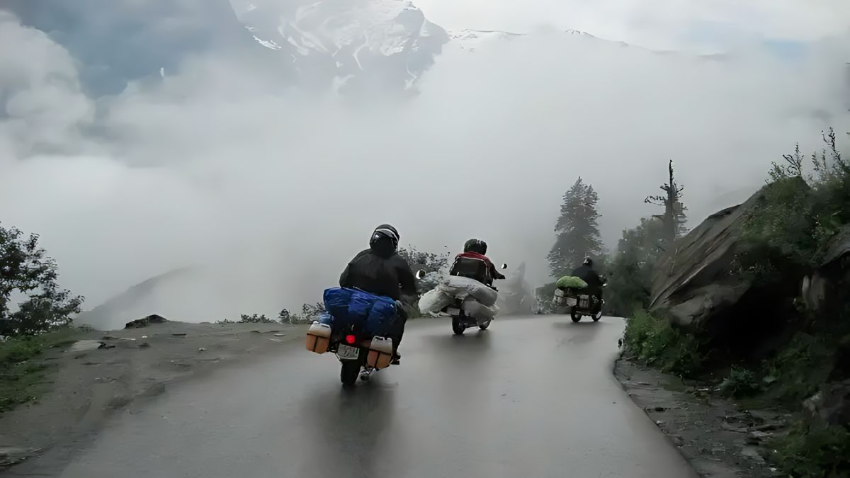 9 Breathtaking Monsoon Road Trips in India