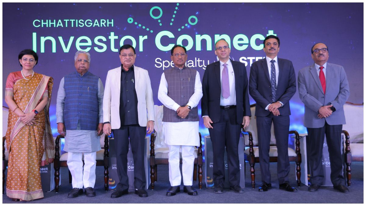छत्तीसगढ़ CM ने दिल्ली में Chhattisgarh Investor Connect 2025 में निवेशकों का स्वागत किया