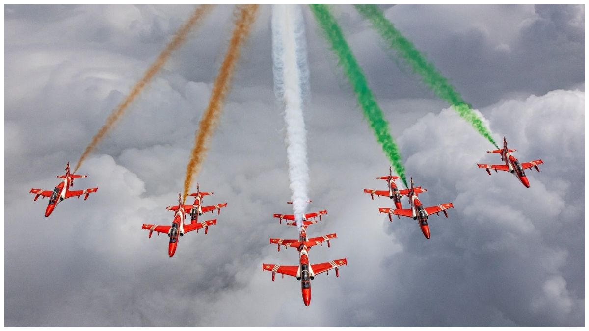 Suryakiran Aerobatic Team Inspires Students in Raipur, Ignites Passion for the Sky