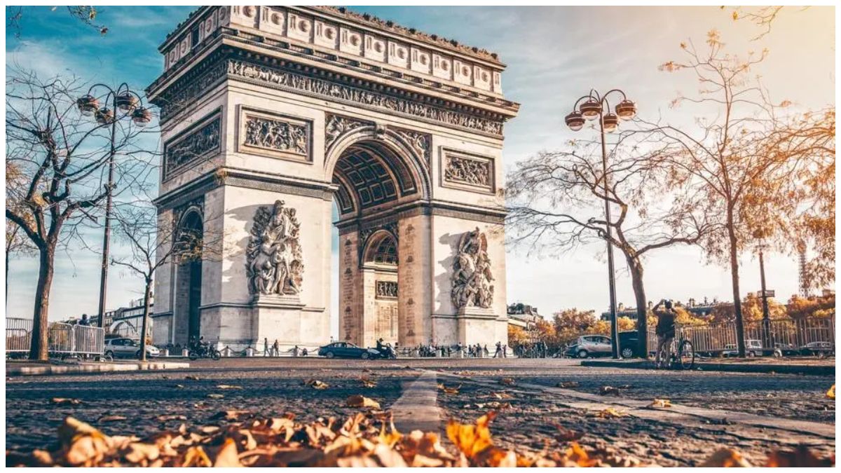 Paris Syndrome: When the Dream Trip Turns Into a Psychological Shock