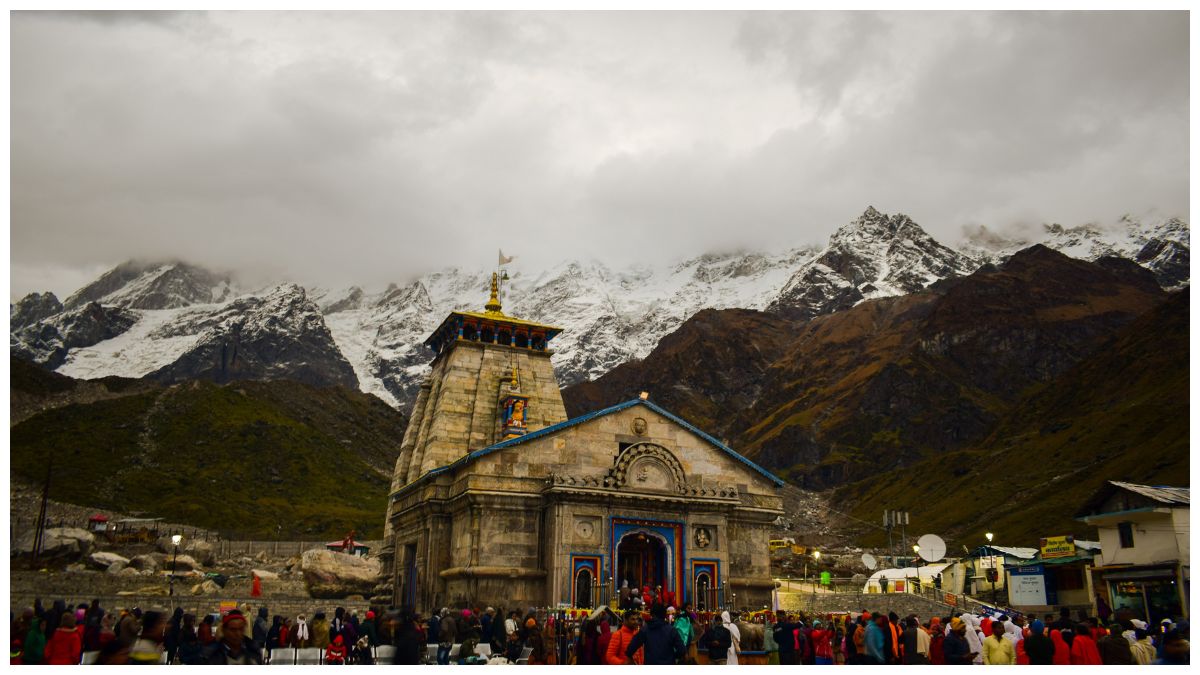 Char Dham Yatra Preparations Resume in Kedarnath After Snowfall Disruption