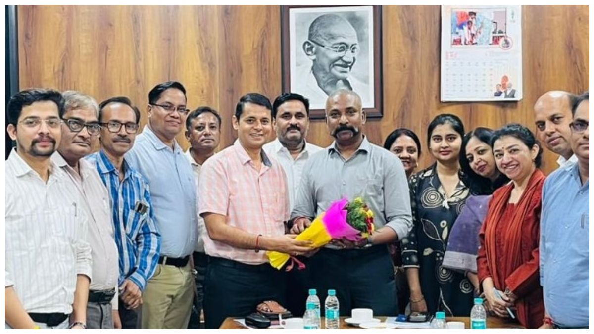 छत्तीसगढ़ पर्यटन विभाग के सचिव एस. भारतीदासन की समीक्षा बैठक