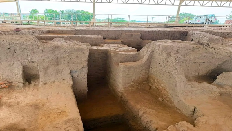 Rakhigarhi Site: हड़प्पा सभ्यता की विरासत से रूबरू हुए छत्तीसगढ़ के मंत्री राजेश अग्रवाल