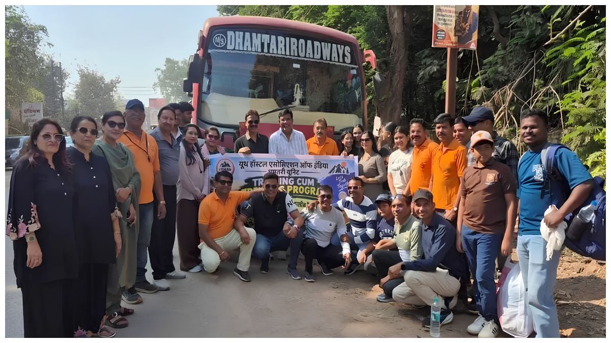 जबर्रा के जंगलों में रातभर रोमांच, नदी के बीच ट्रेकिंग और 12 बजे अमृत खीर का आनंद
