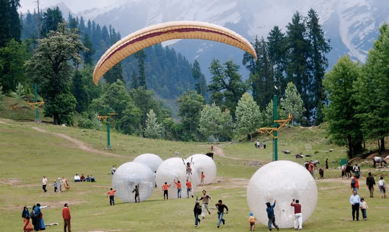 Manali’s Solang Valley Adventure Sports