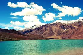 Chandratal Lake: A Traveler’s Paradise in the Himalayas