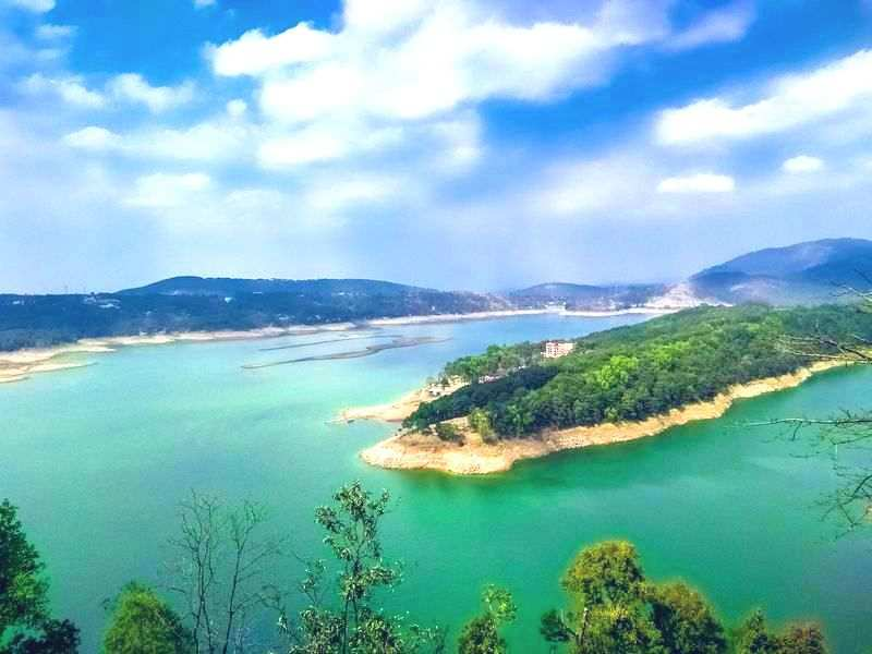 Guwahati Shillong Cherrapunji road trip is not just a drive it’s a soul-stirring, monsoon-kissed adventure through the heart of Meghalaya.