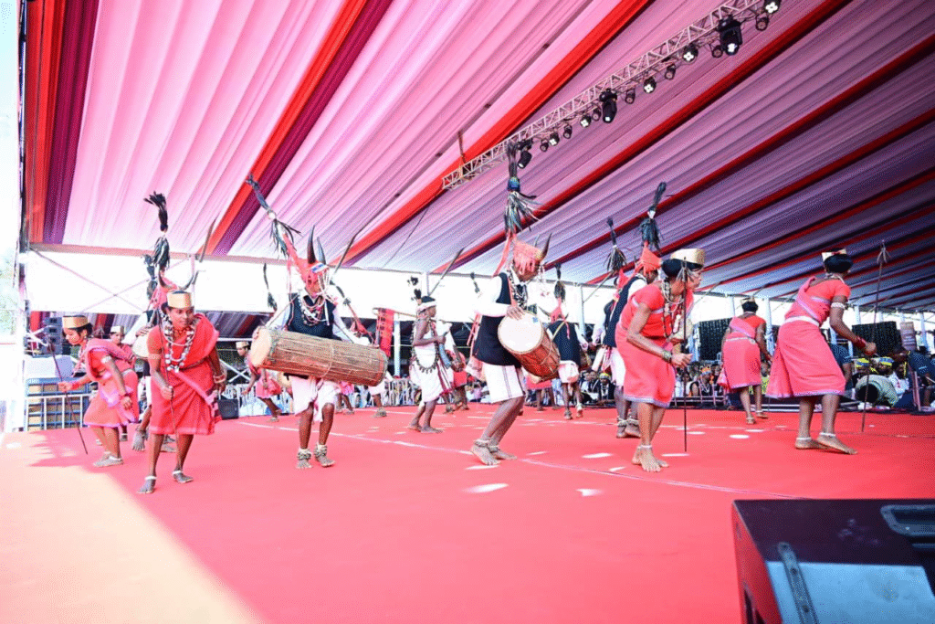 गौर नृत्य