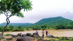 कोंडागांव की पुष्पपाल वैली बनेगी नया पर्यटन हब, मंत्री केदार कश्यप का दौरा